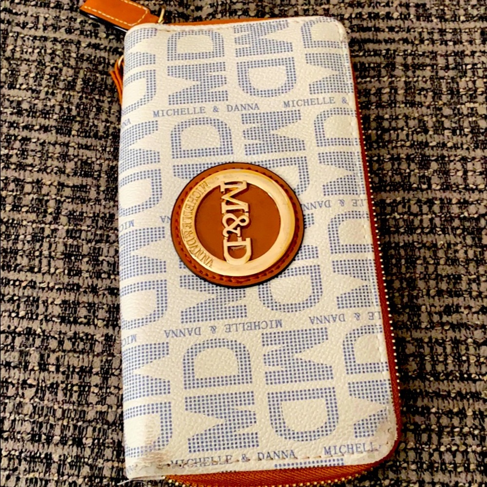 A womens, wallet